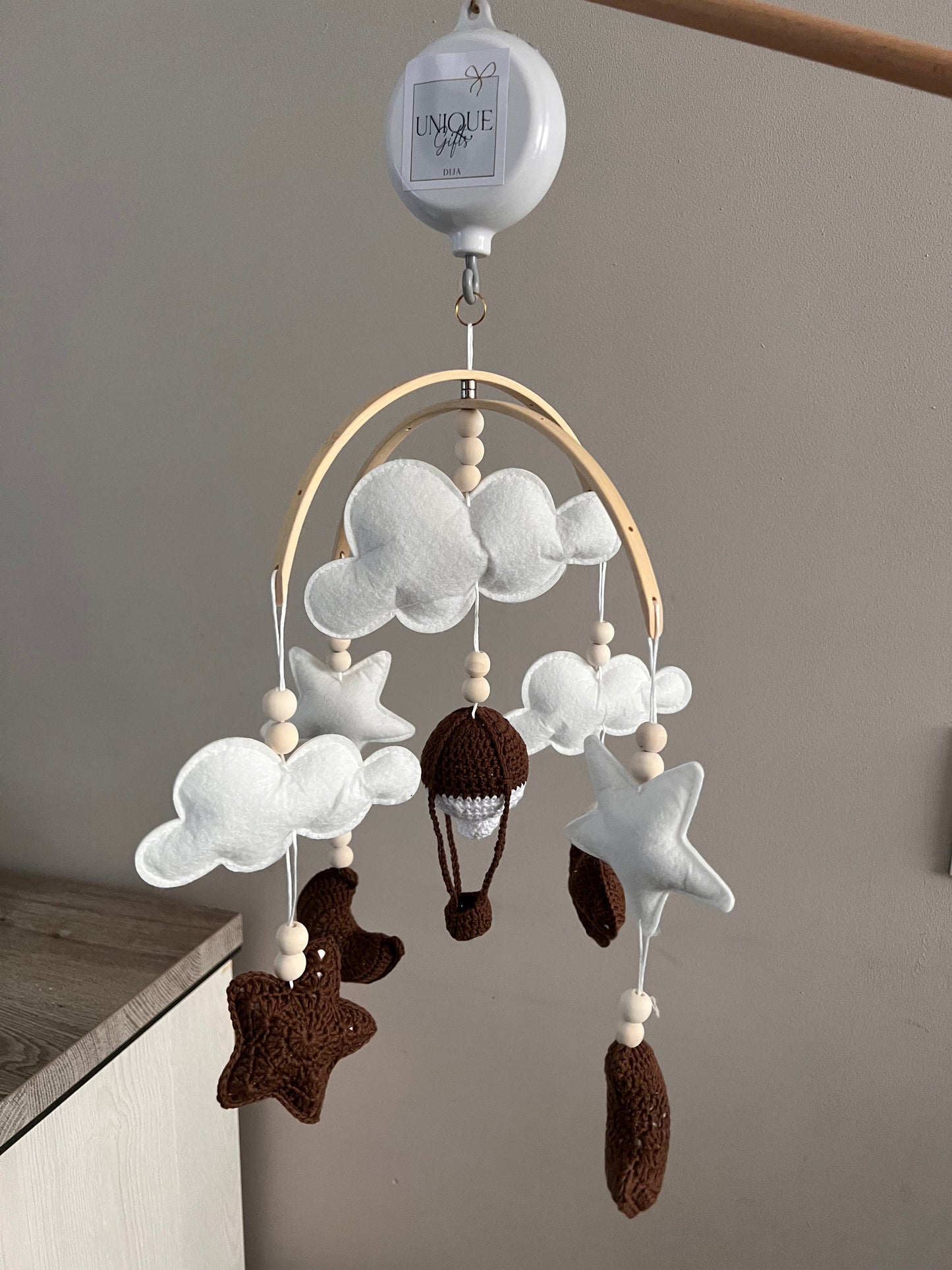Op voorraad nieuwe model gehaakt chocolade bruin met wit